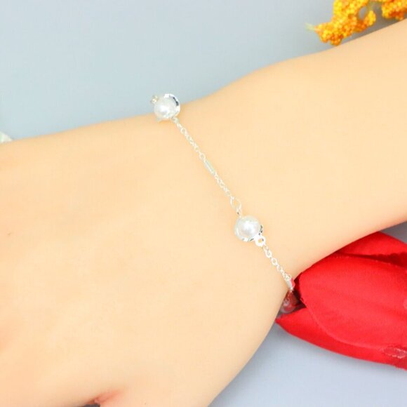 "Elegant & Trendy Bracelet, A Perfect Gift for Women, Thoughtful, EVCH1680 - Picture 1 of 10